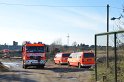 LKW umgestuerzt Kieswerk Harry Kloepferstr Im Feldrain P14